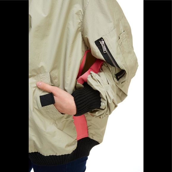 Bomber Jacket - Picture 4 of 8